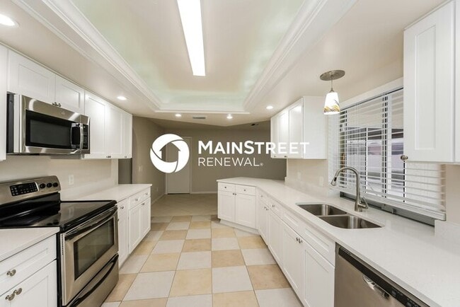 Photo - 3 Bedroom Pet-Friendly Home in CAPE CORAL, FL with Main Street Renewal