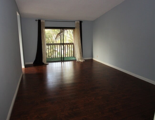 Photo - 2925 Wellesley Ct