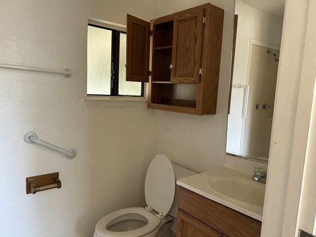 Photo - 489 2nd St