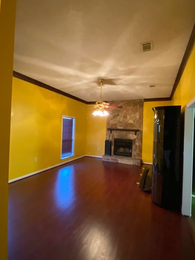 Photo - 1022 Bacon Rd
