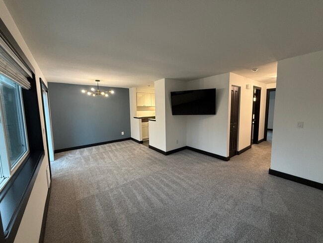 Photo - 15827 Leary Wy