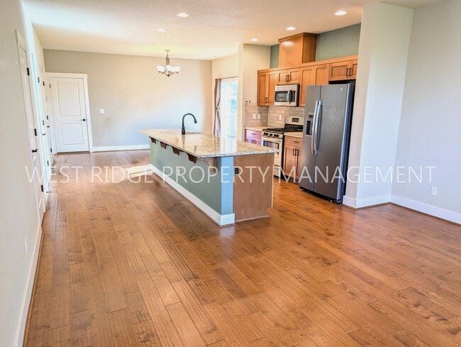 Photo - 14916 NW Delia St