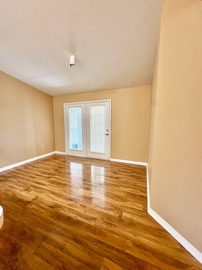 Photo - 15207 Harbour Vista Cir