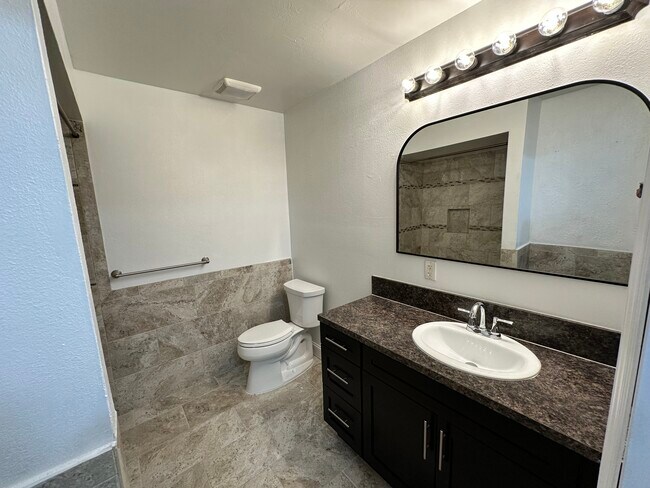 Photo - 4266 Island Cir