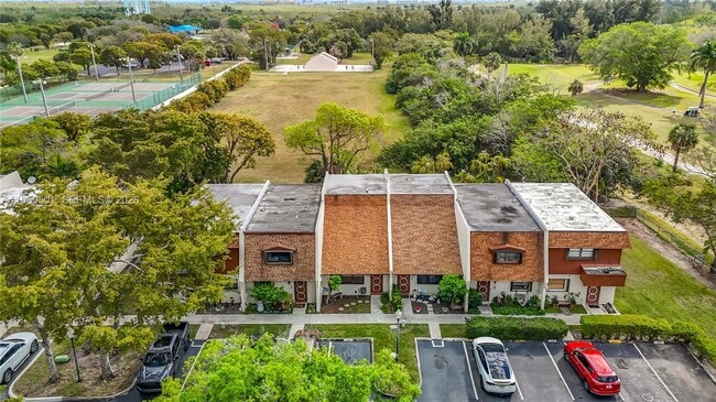 Photo - 2133 N 14th Ave