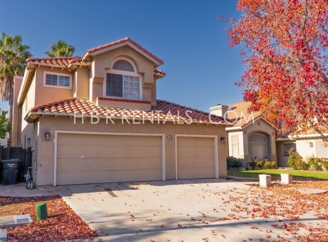 Photo - Move in Ready Beautiful 4 Bed Home in Tracy - Full Bed/Bath on 1st floor
