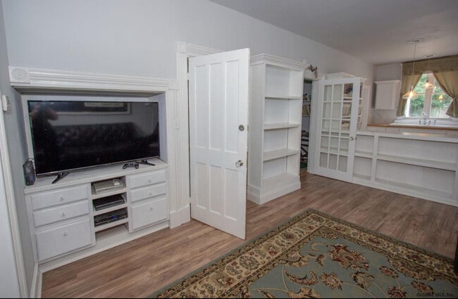 Photo - 116 9th St Unit Floor 2