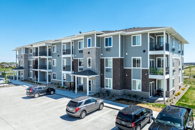 Kettlestone Peak Apartments