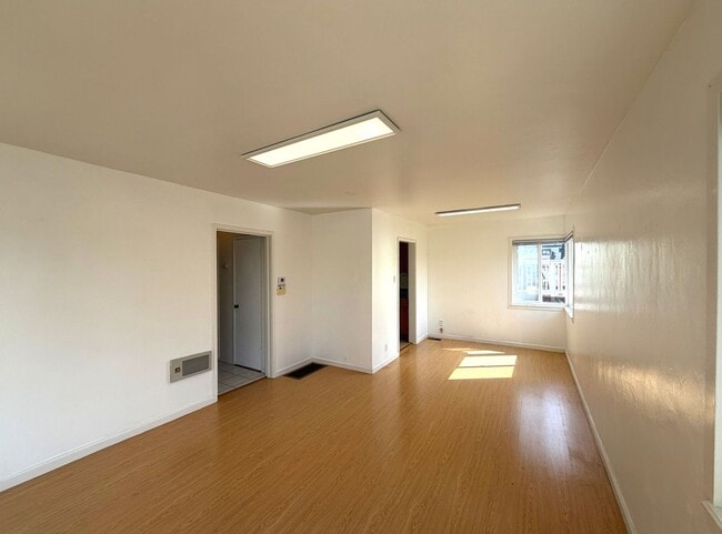Photo - 120-122 Madrone Ave. Unit 122