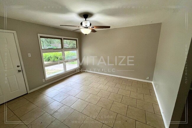 Photo - Move-in Ready 3 Bed 1 Bath Home!