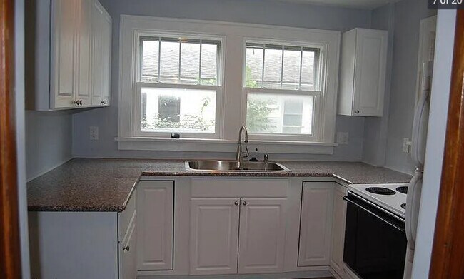 Photo - 825 Sylvan Ave