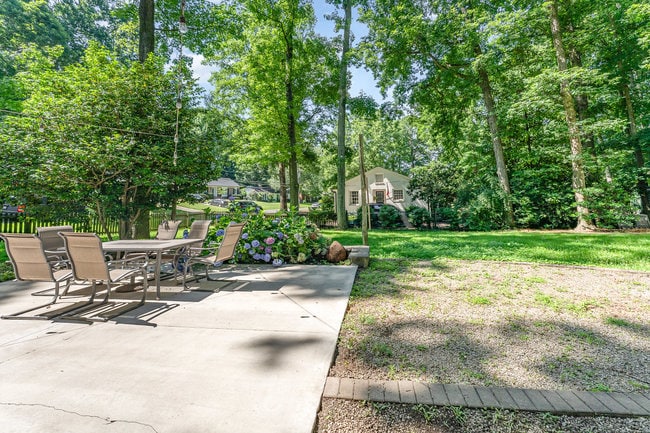 Photo - 4014 Sulkirk Rd