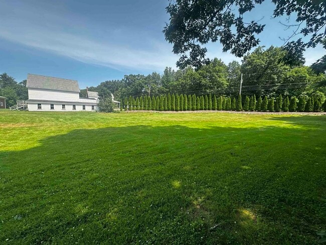 Photo - 410 Wallace Rd