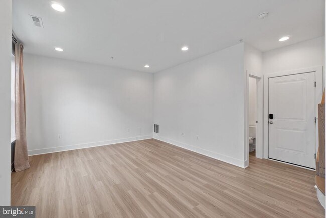 Photo - 3307 Streamlet Ln