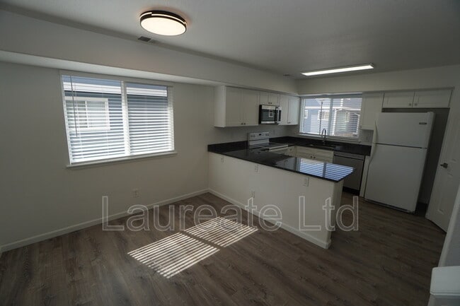 Photo - 12024 Leyden St