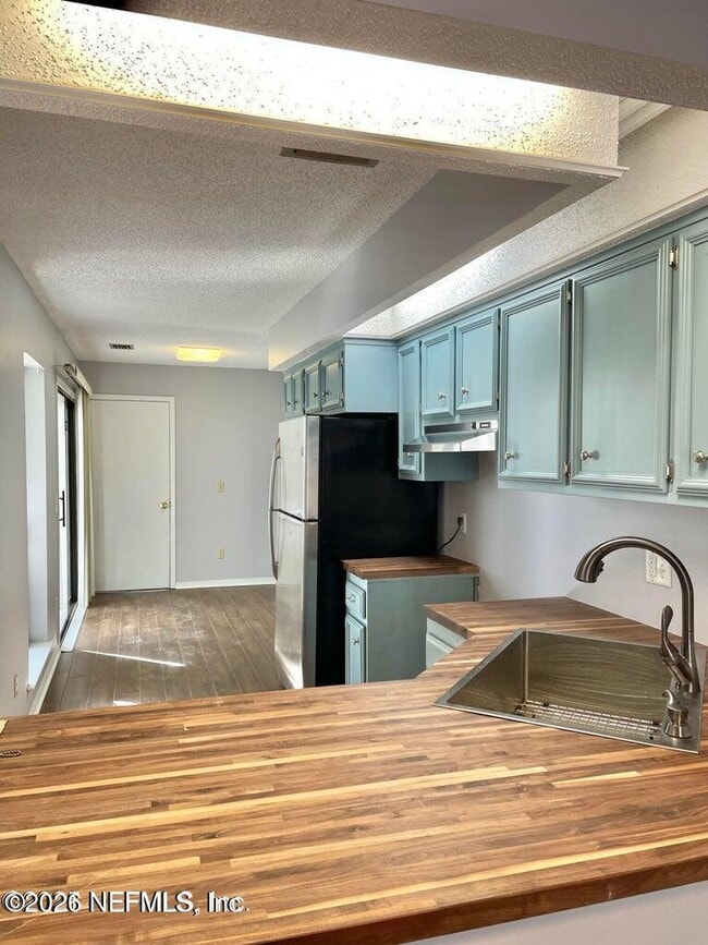 Photo - 1185 W Romaine Cir