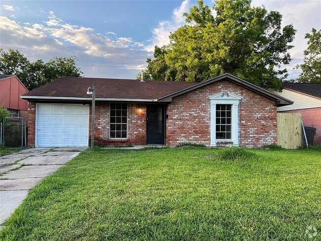 Building Photo - 4006 Heatherbrook Dr Rental