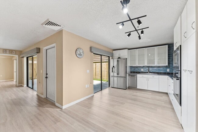 Photo - 2508 25th Ln