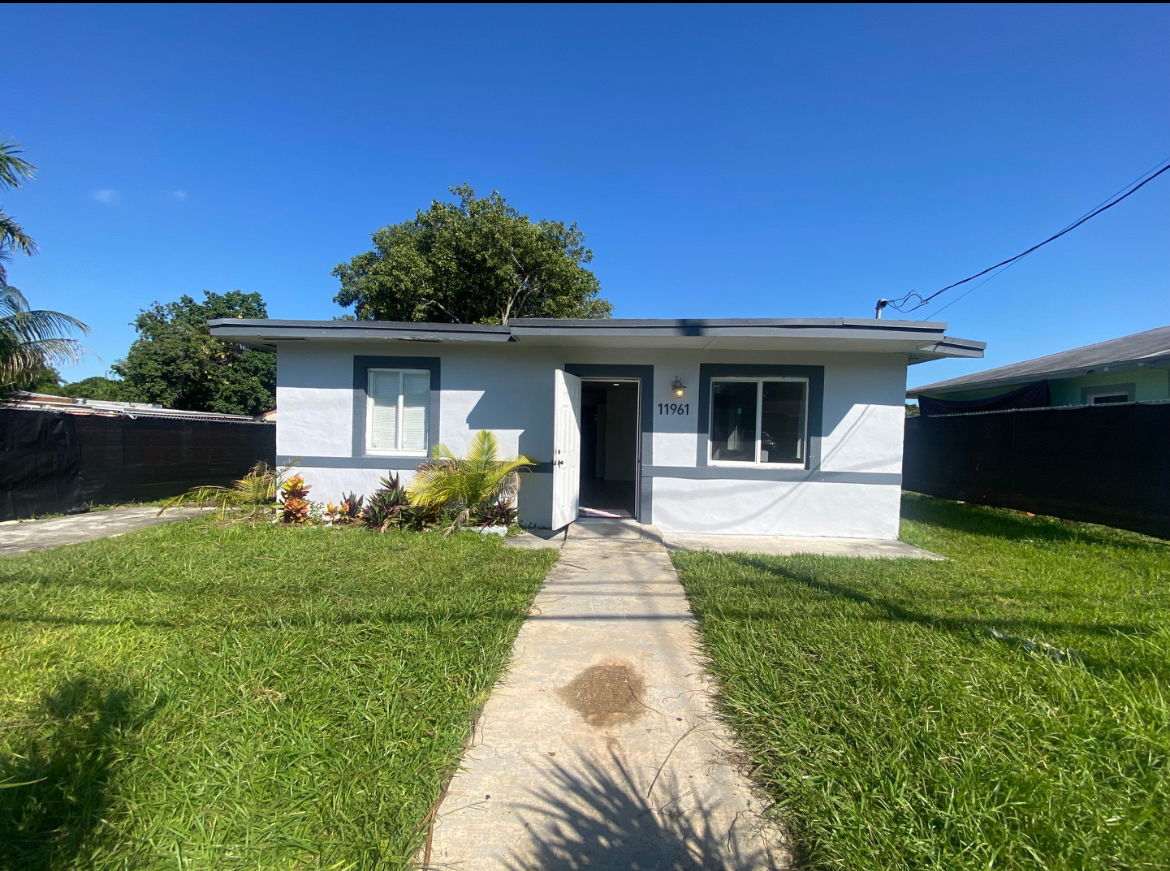 Photo - 11961 SW 214th St