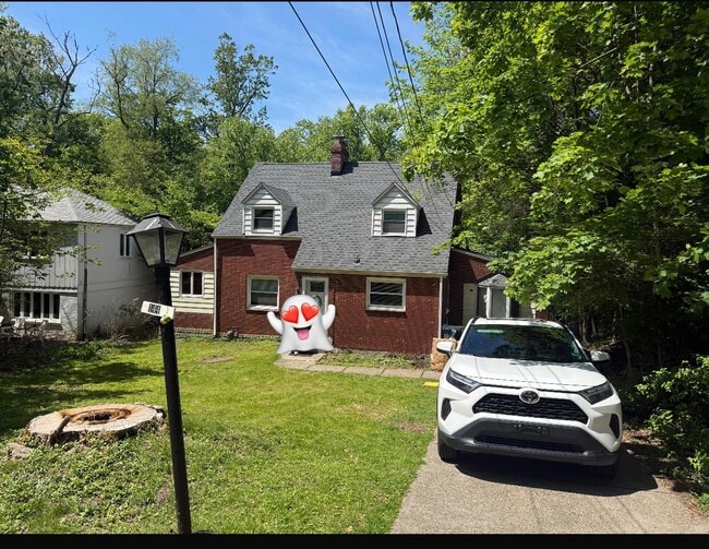 Building Photo - 144 Spring Grove Rd