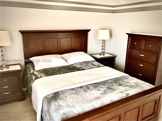 Photo - 900 SW 11th St Unit 17C