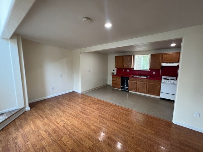 Photo - 685/A/1 Unit 685/A/1