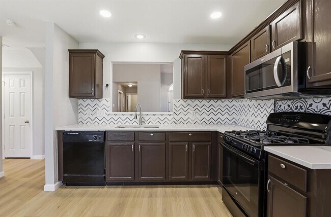 Photo - 2410 Charlie Harley Dr