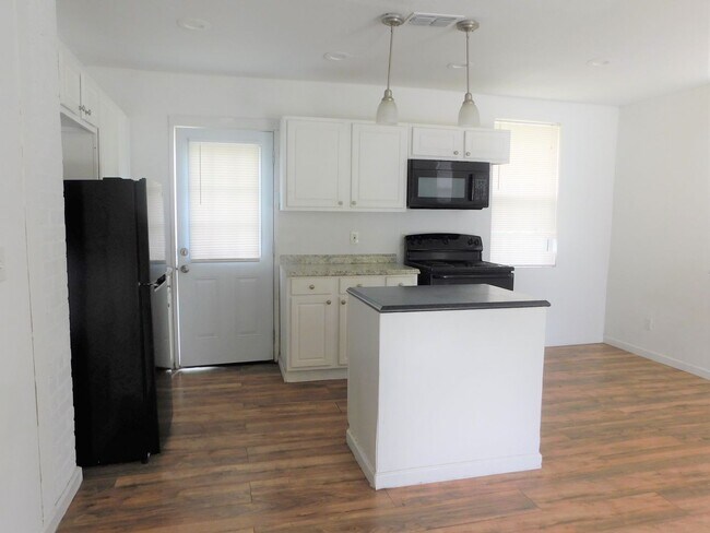 Photo - Completley Remodeled 2/1 in Longbranch!