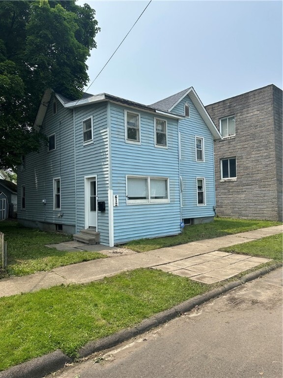 Photo - 612 Lewis St House