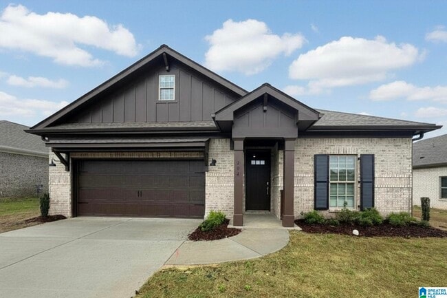 Building Photo - 204 Stockyard Cir