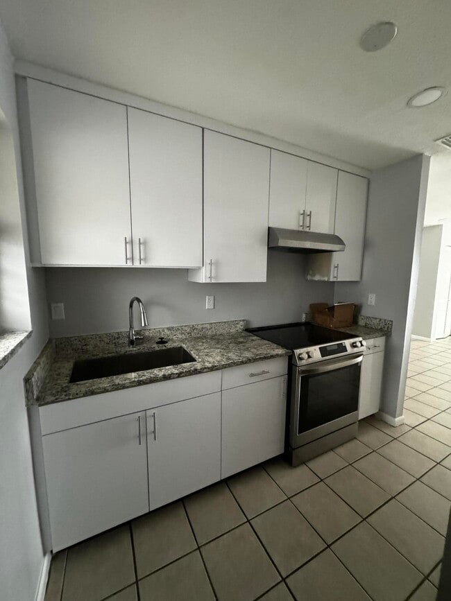 Photo - 518 Avenue I Unit B