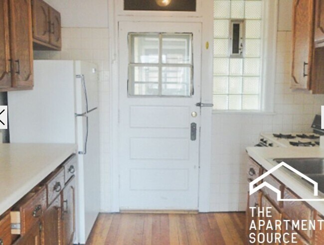 Photo - 2542 W Summerdale Ave Unidad 3