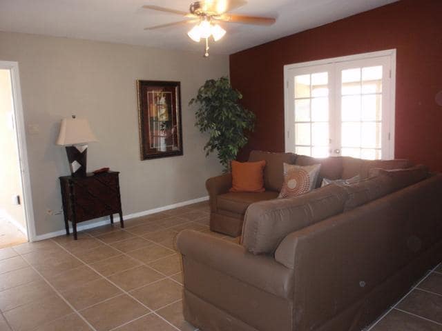 Photo - 420 E Garfield St