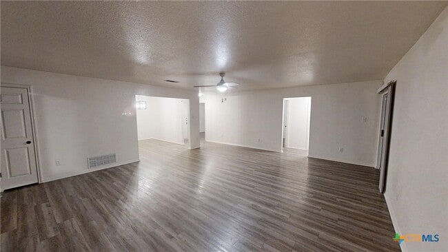 Photo - 212 Sims Ridge Dr