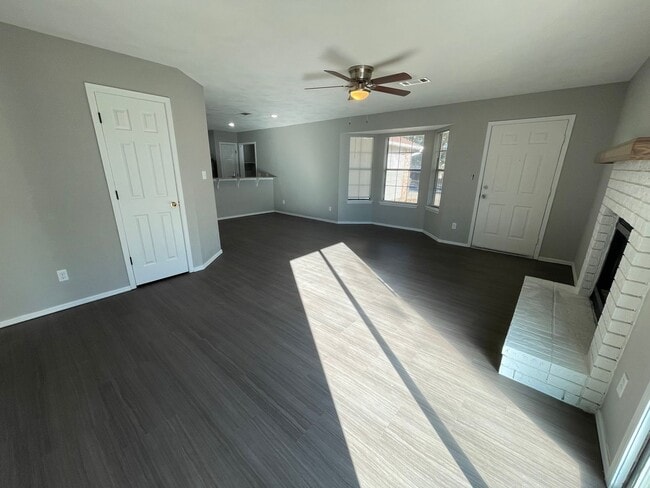 Photo - 8512 Southridge Dr