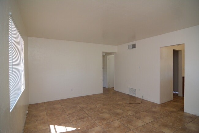 Photo - Updated 2 Bedroom 1 Bath Home! Great Central Location!