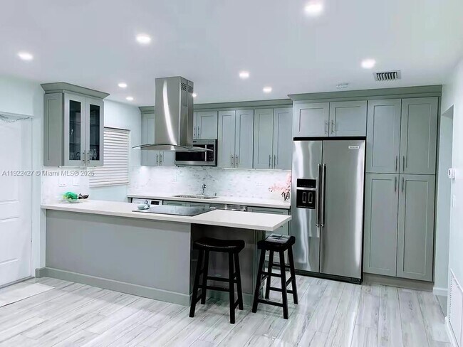 Photo - 600 NE 7th Ave Unit 12