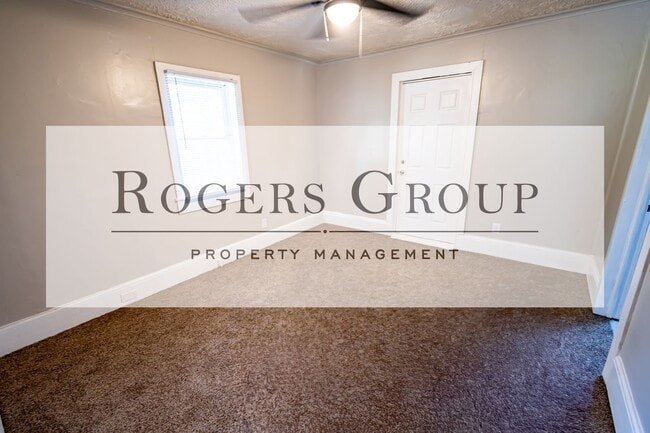 Photo - 133 N Shank St