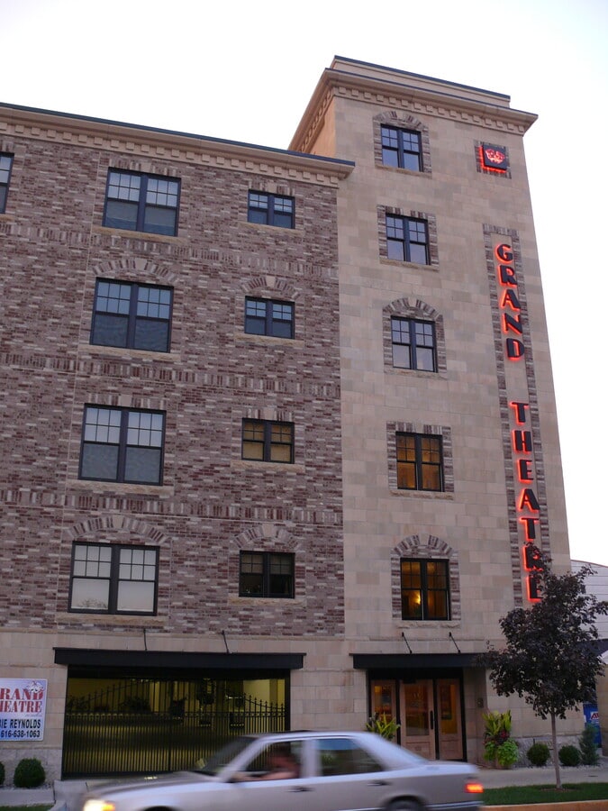 Grand Theatre Condominiums - Grand Theatre Condominiums