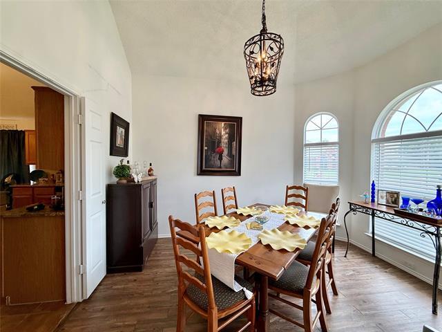 Photo - 1658 Glenmore Dr