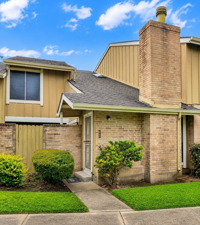 Building Photo - 6106 W Airport Blvd Unit 18