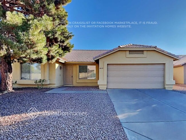 Building Photo - 4319 E Princeton Ave