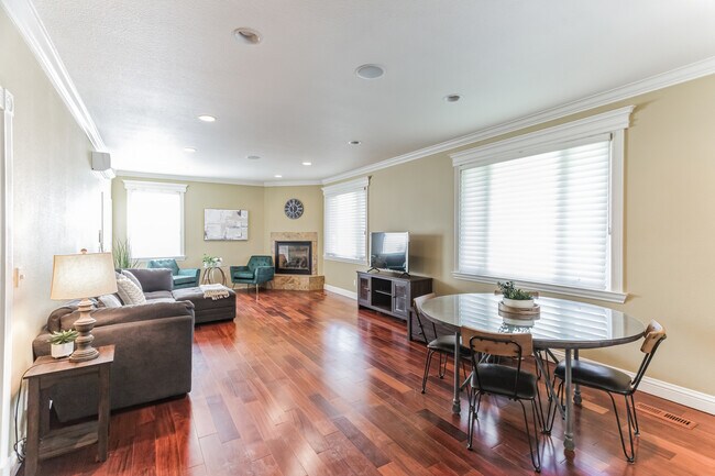 Photo - 256 Douglas Ln