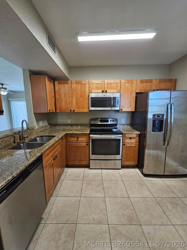 Photo - 1049 Golden Lakes Blvd Unit 115