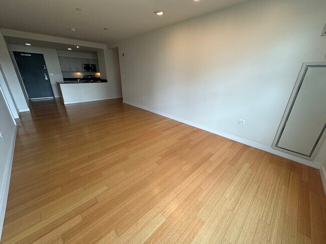 Photo - 108 E Brookline St Unidad 4