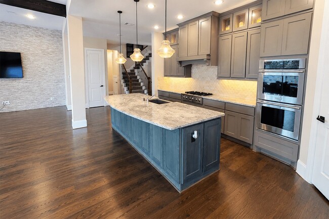 Photo - 2418 Sandhill Crest Ln