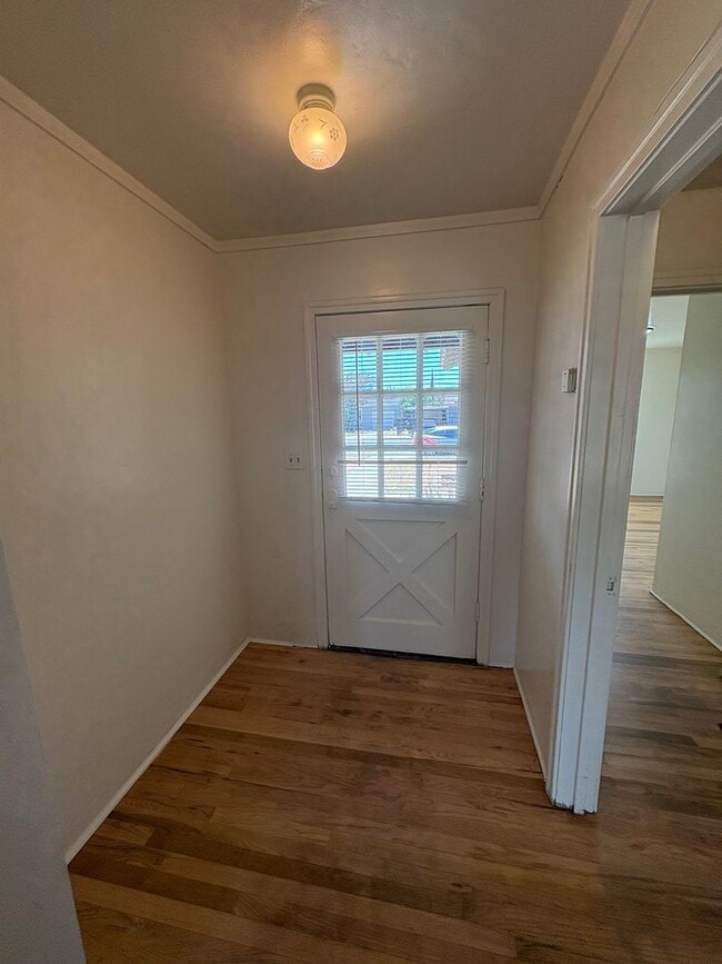 Photo - Charming Cozy Home for Rent Available Now!