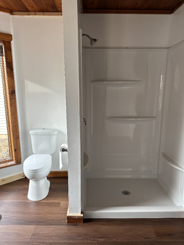 Building Photo - 5963 W Chadwick Rd