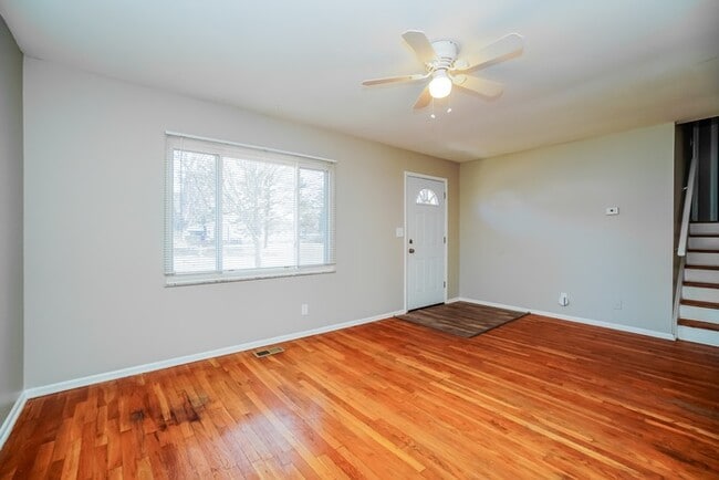 Photo - 2821 Fleet Rd