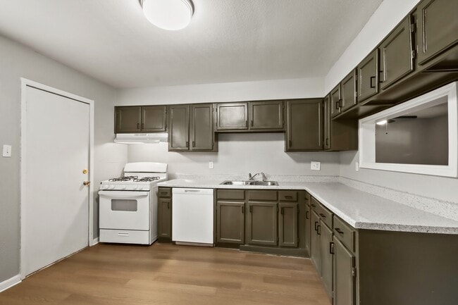 Photo - 7306 Parker Rd